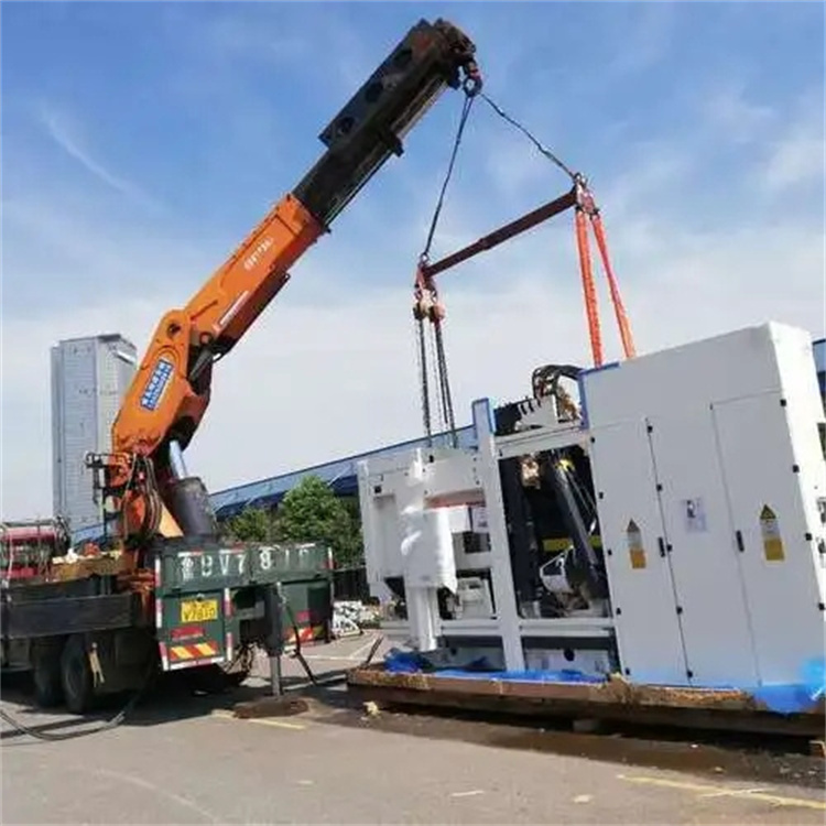 衡东附近小吊车联系方式|8-16吨|本地及时服务